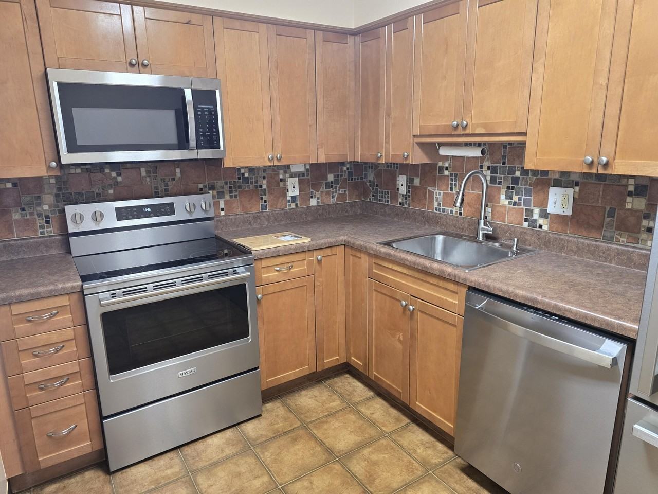 9785 Pineapple Tree Dr #102 - Photo 4 of 38