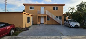 featured image of 1209 W 10th St #1