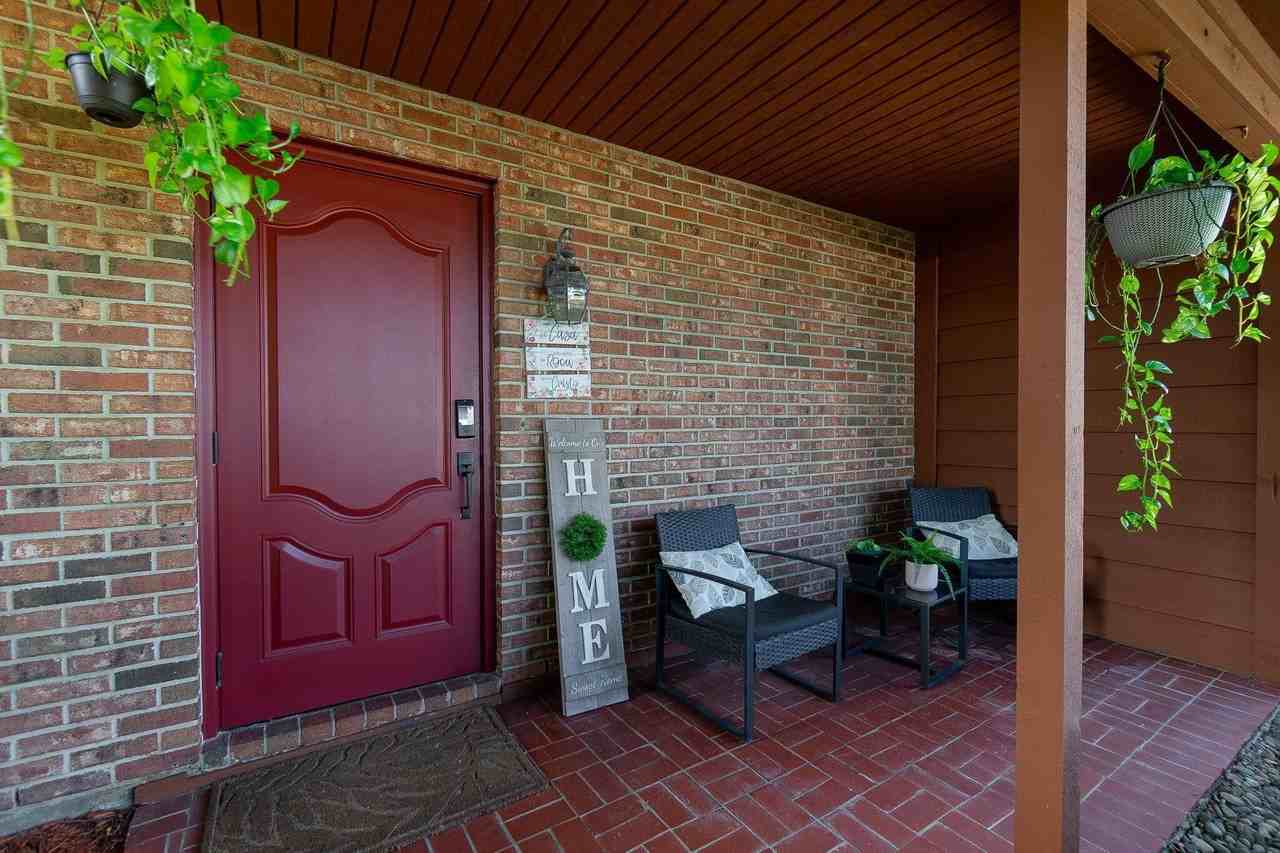 1551 Wyndcliff Dr - Photo 5 of 38