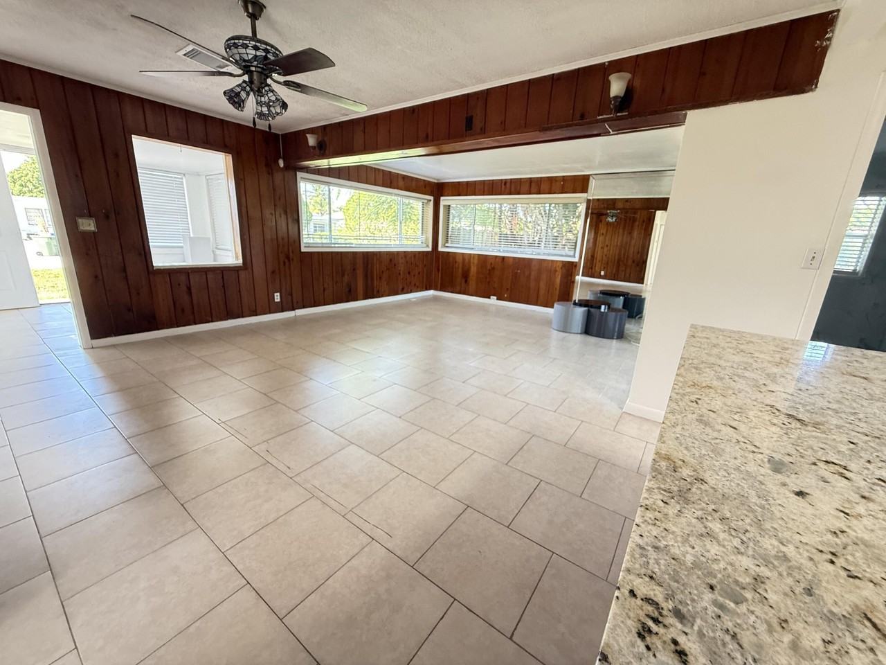 2877 Seminole Rd - Photo 6 of 13