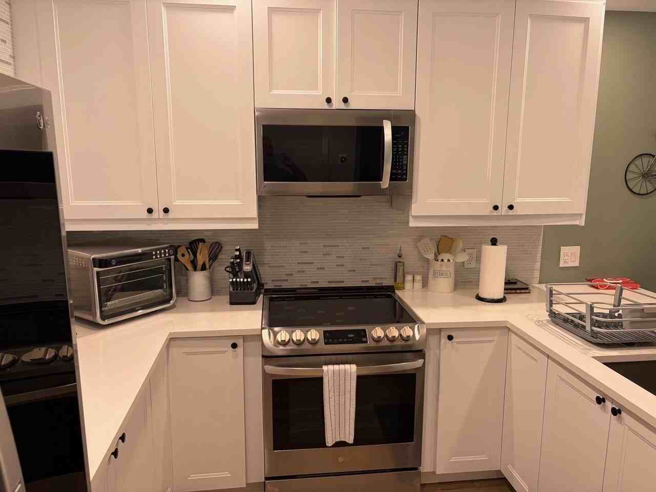 202 Club Dr - Photo 4 of 24