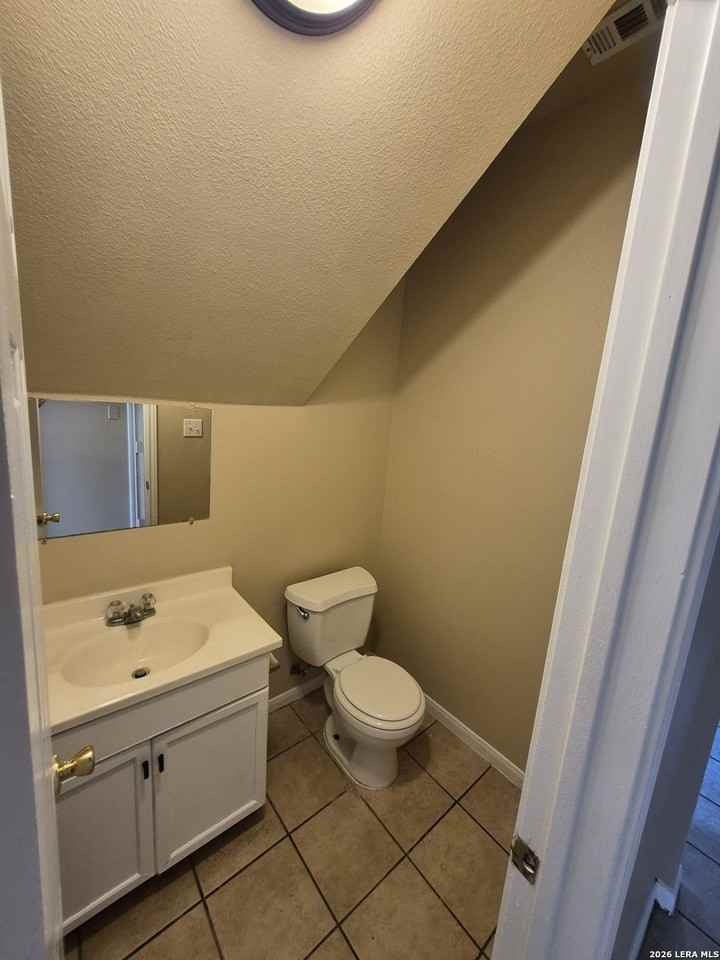 13042 Oconnor Cv - Photo 5 of 27