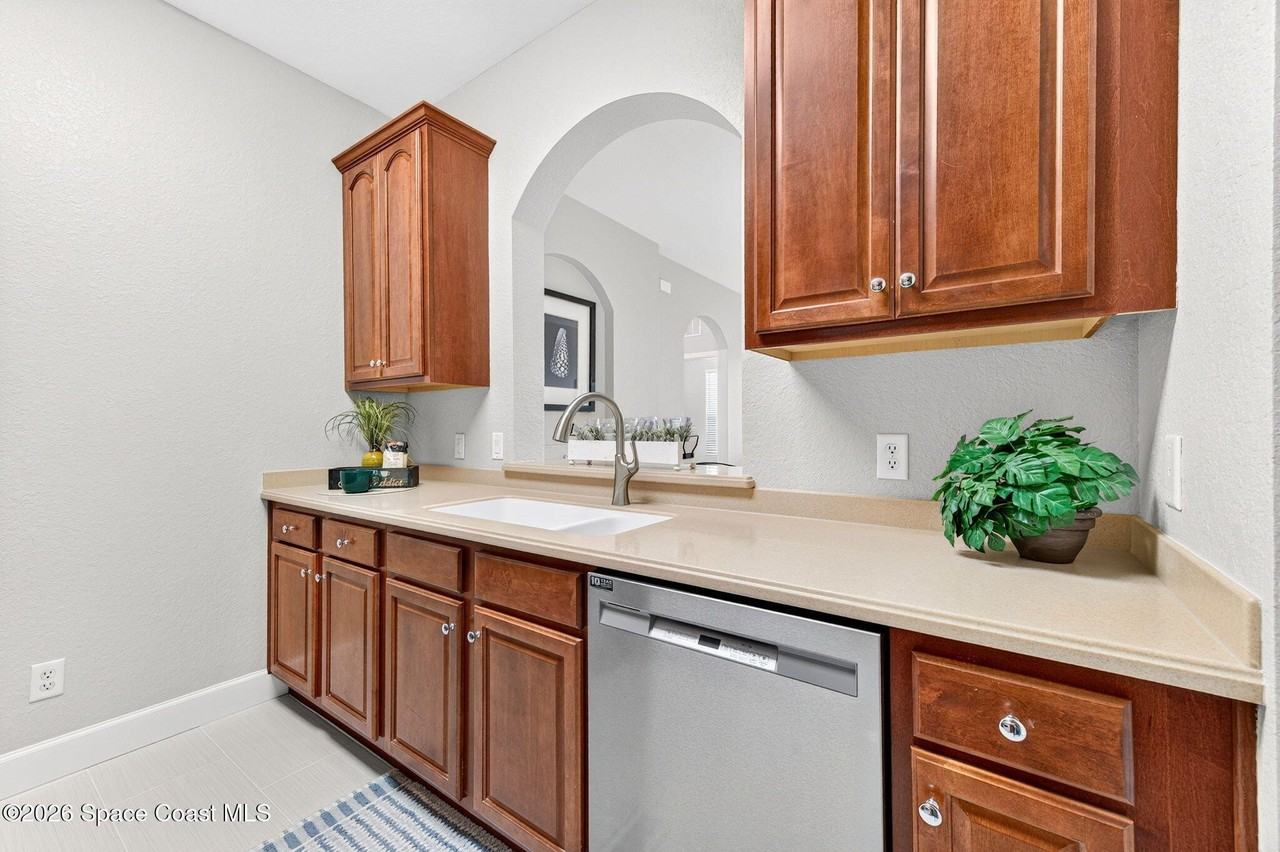 3868 Lexmark Ln #206 - Photo 6 of 44