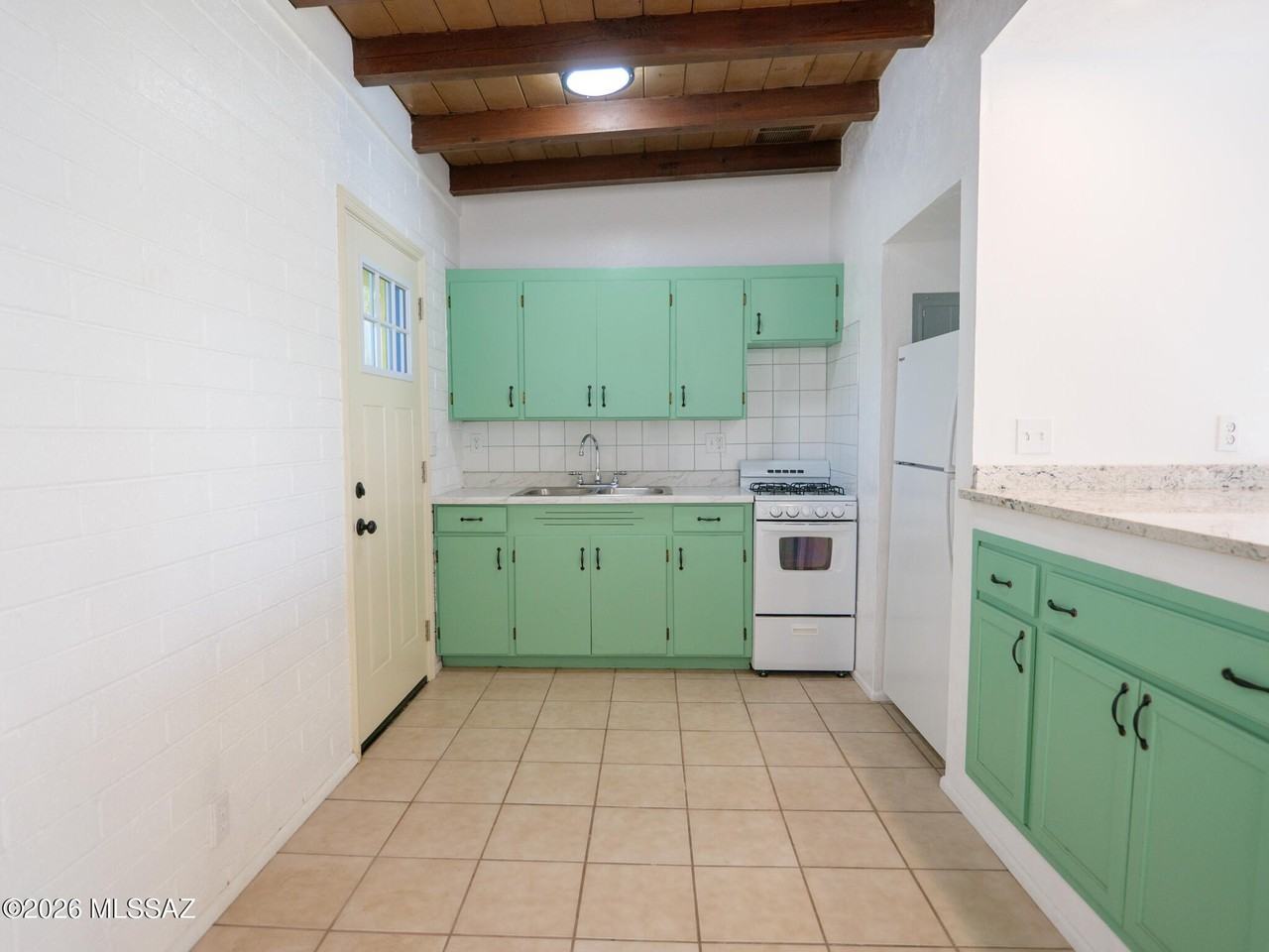 1332 N 2nd Ave - Photo 7 of 14