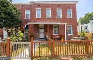 811 W Virginia Ave Ne - Photo 1 of 1