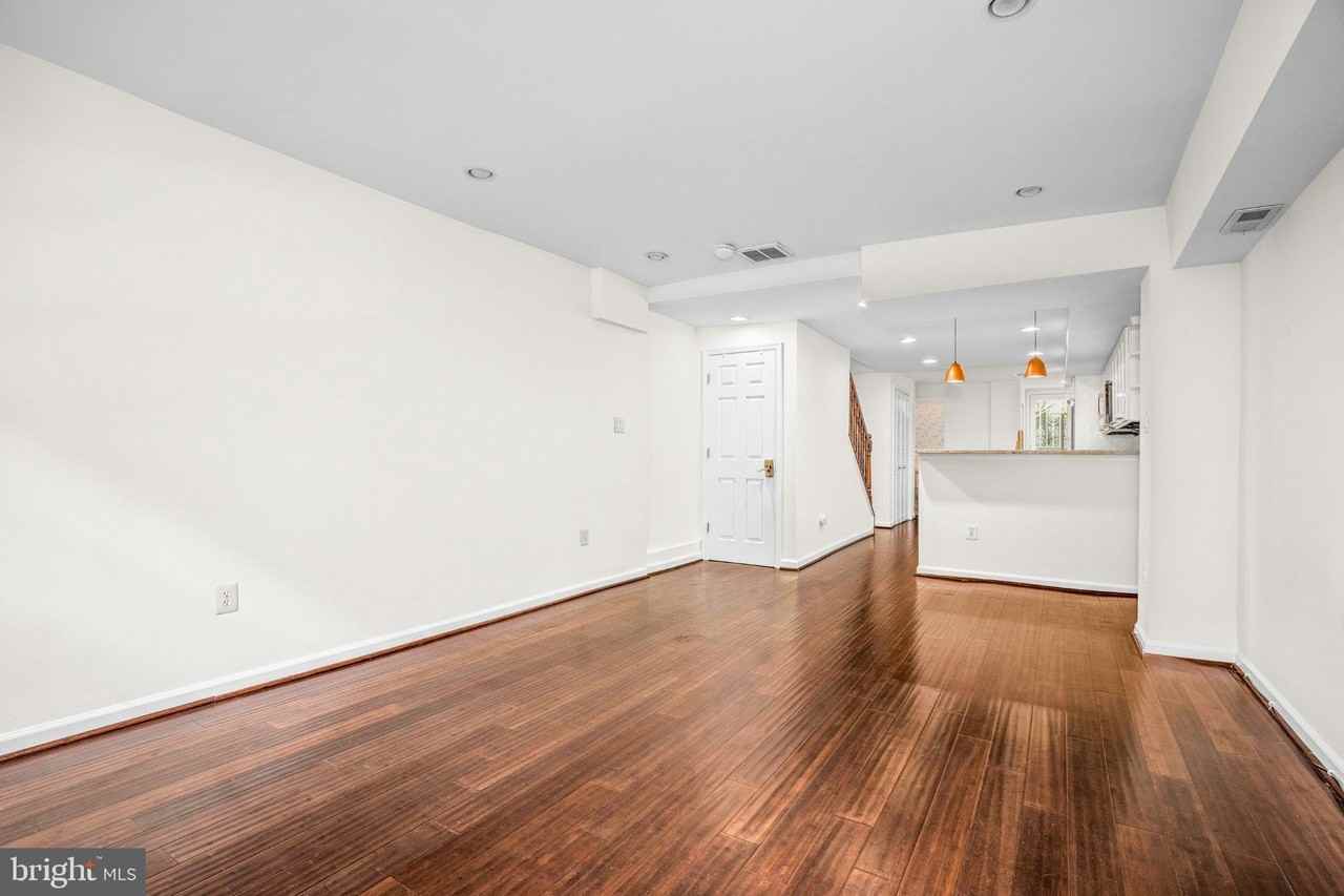 481 Ridge St Nw - Photo 3 of 18