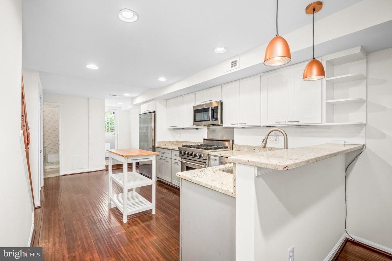 481 Ridge St Nw - Photo 6 of 18