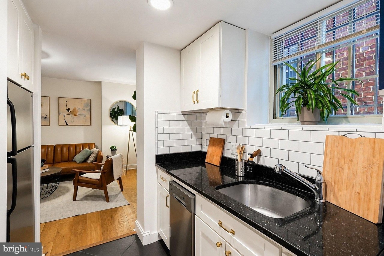718 Park Rd Nw #2 - Photo 4 of 18