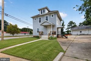 featured image of 3201 Magnolia Ave
