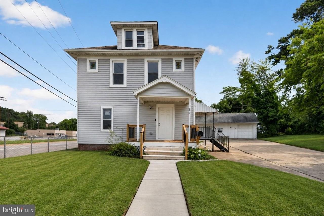 3201 Magnolia Ave - Photo 2 of 46