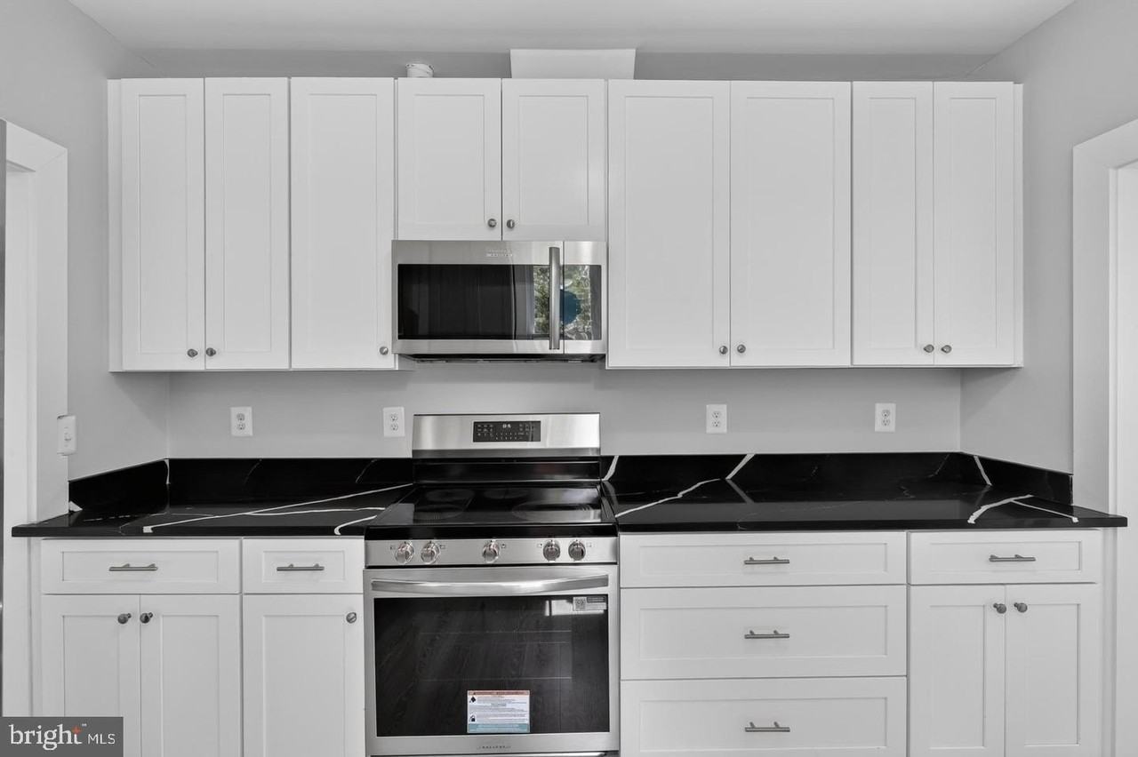 3201 Magnolia Ave - Photo 6 of 46