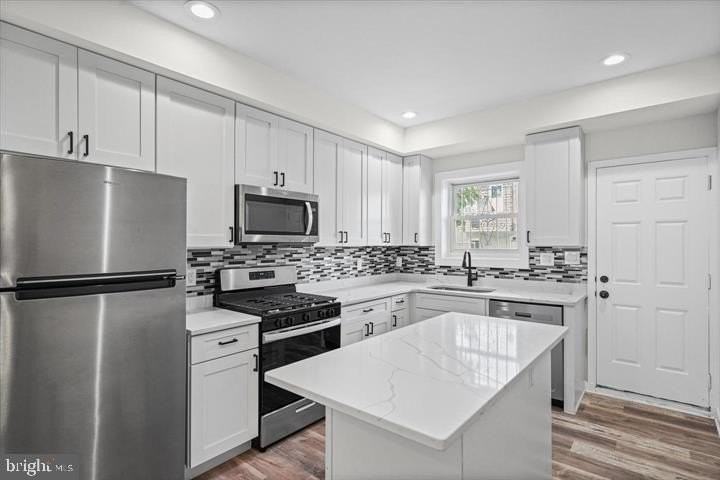 816 N Belnord Ave - Photo 2 of 34