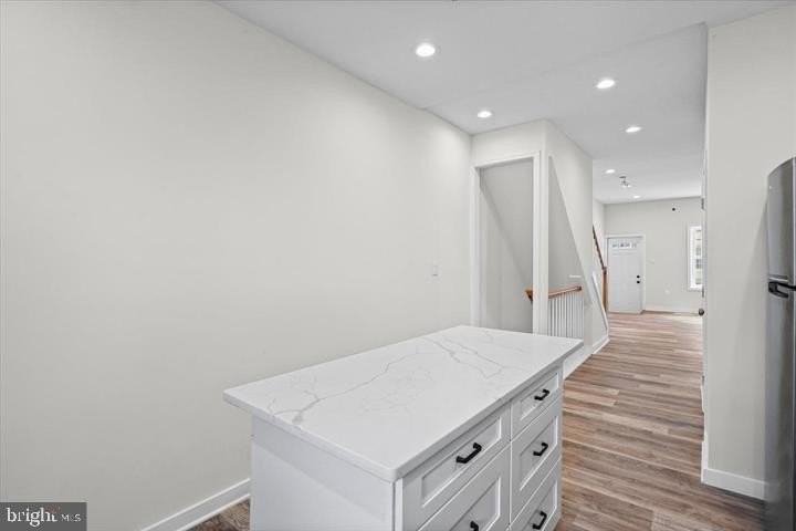 816 N Belnord Ave - Photo 6 of 34