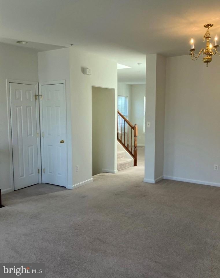 46036 Gooseneck Dr - Photo 4 of 40