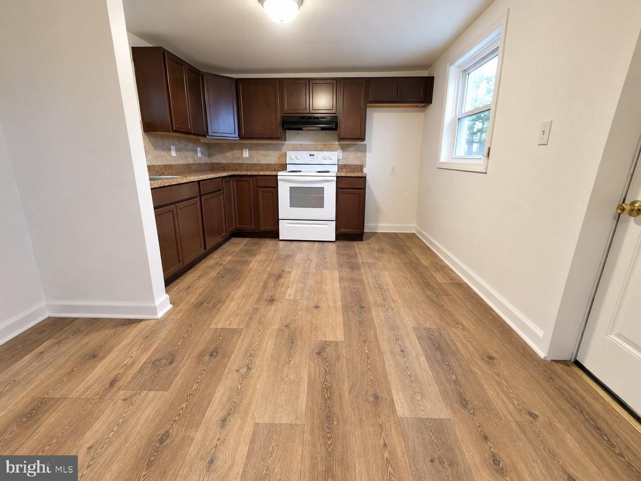 510 Willow Blvd - Photo 3 of 9