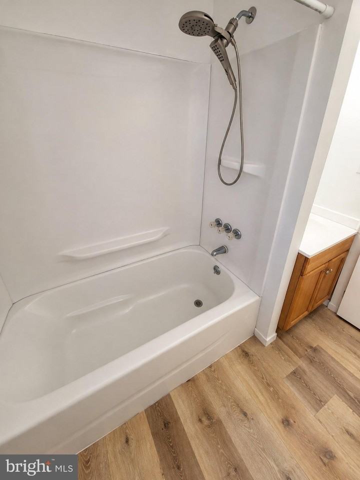 510 Willow Blvd - Photo 7 of 9