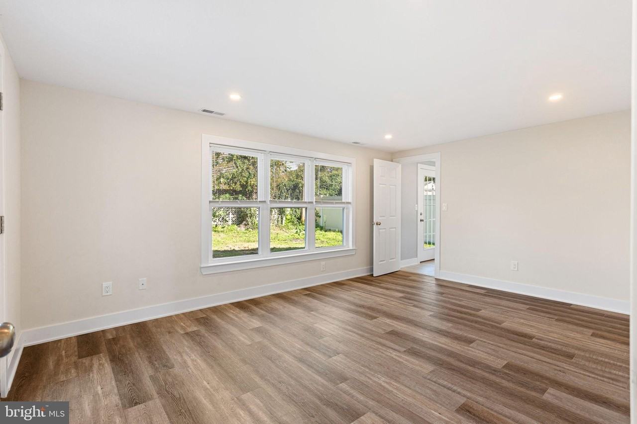 6 Meadow Ln - Photo 7 of 14