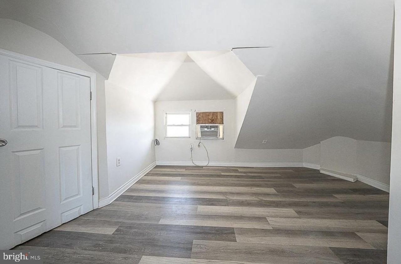 565 Chester Pike #3 - Photo 5 of 10
