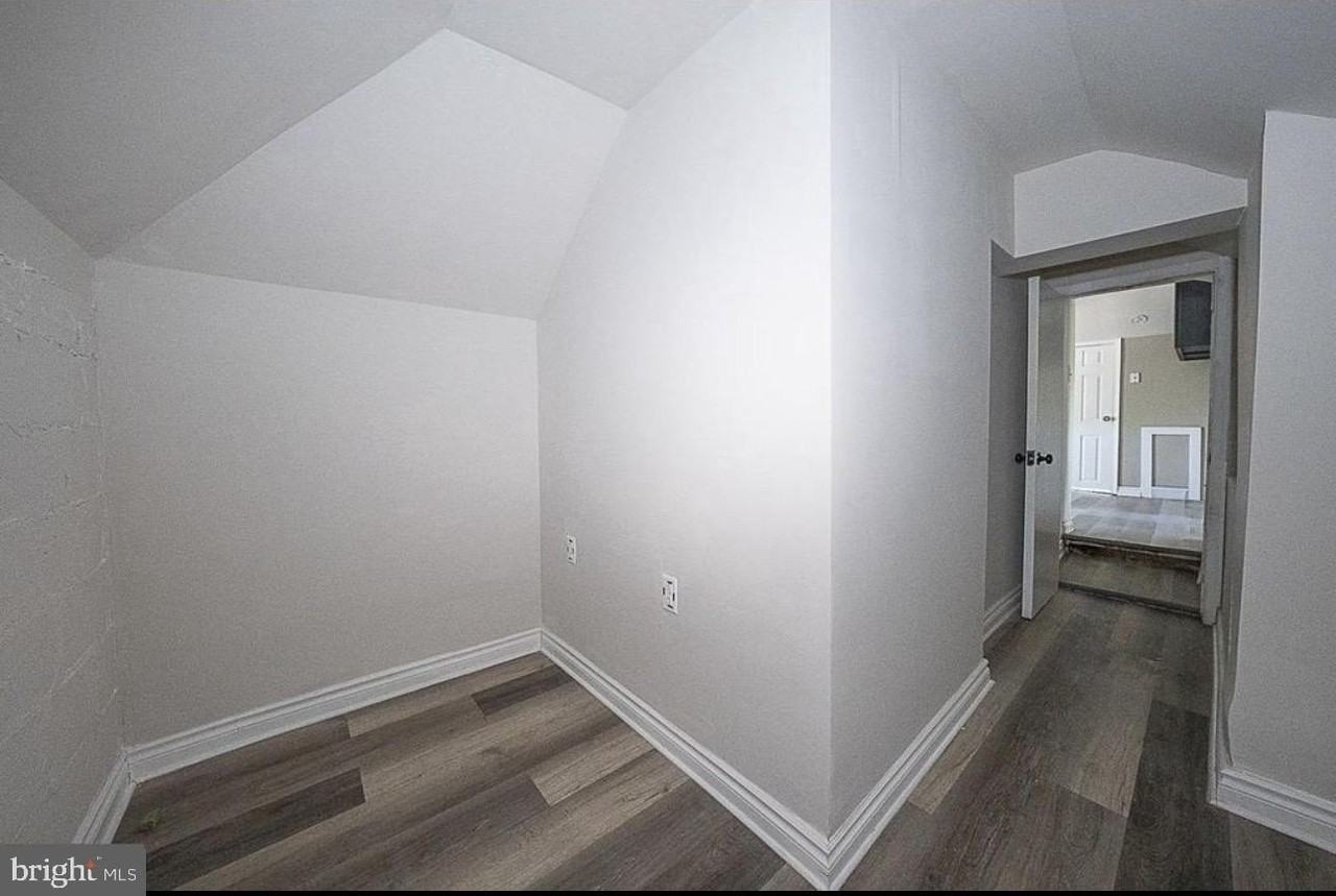 565 Chester Pike #3 - Photo 7 of 10