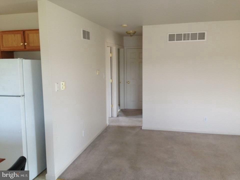 3315 Lincoln Hwy E - Photo 6 of 11