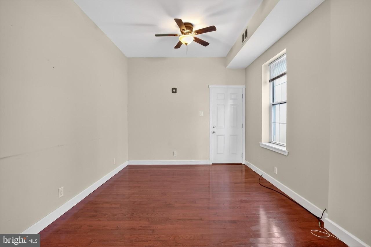 112 E Allen St #2 - Photo 5 of 25