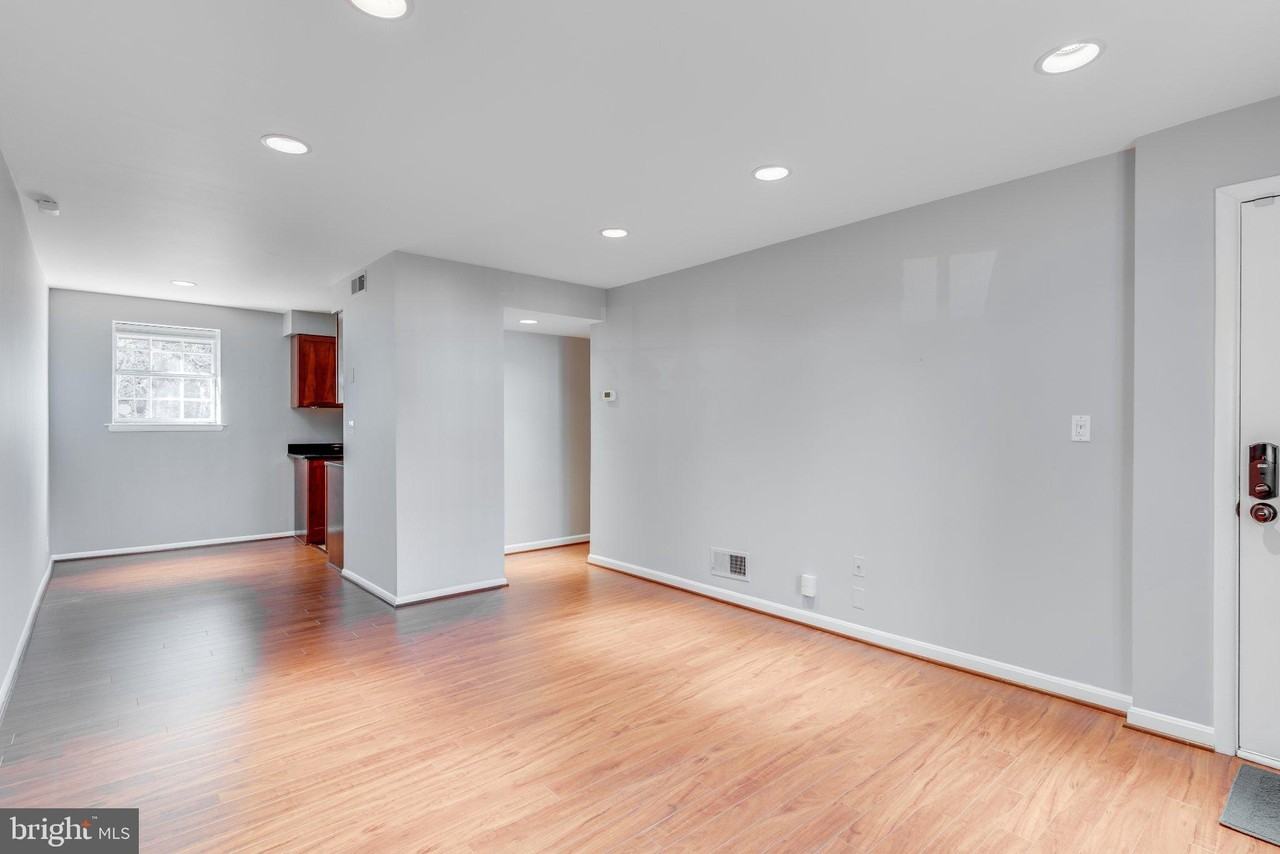 2844 S Wakefield St Unit A #A - Photo 3 of 22