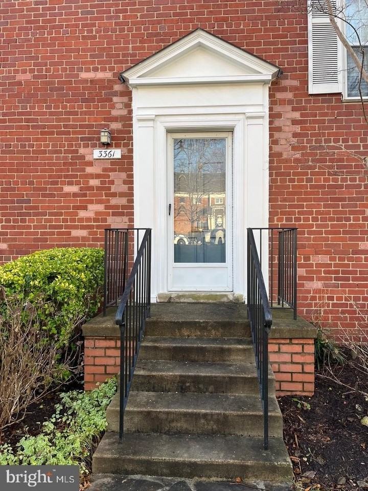 3361 Martha Custis Dr - Photo 4 of 21