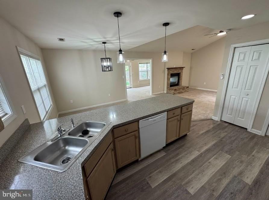 799 Ripplebrook Dr - Photo 5 of 19