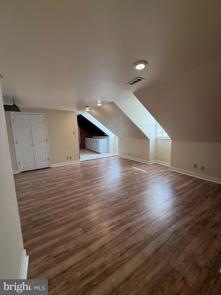 319 William St #A - Photo 2 of 12