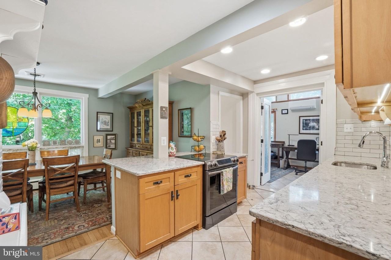 3406 Park Hill Pl - Photo 4 of 41