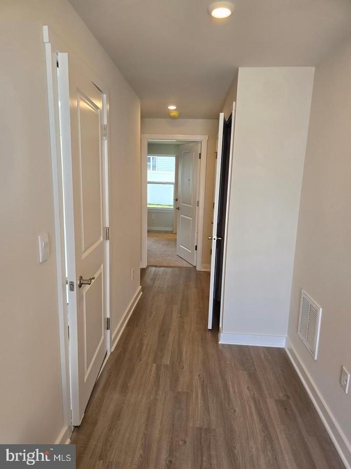 107 Boone Ct - Photo 6 of 36