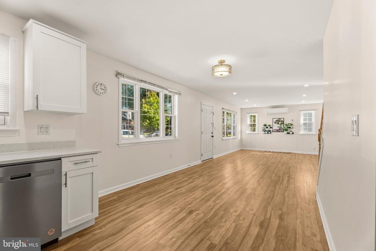 3421 Memorial St - Photo 7 of 17