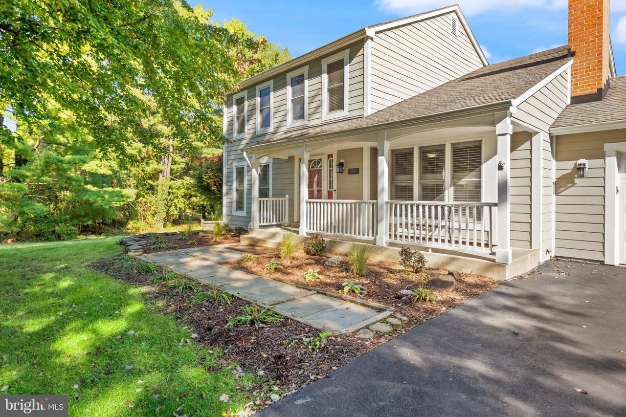 17583 Madison Ave - Photo 3 of 50
