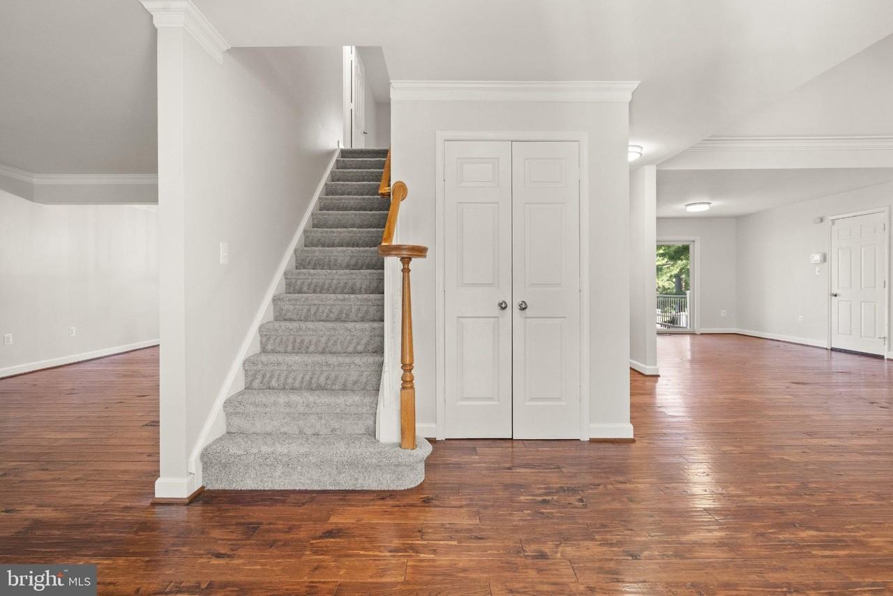 17583 Madison Ave - Photo 6 of 50