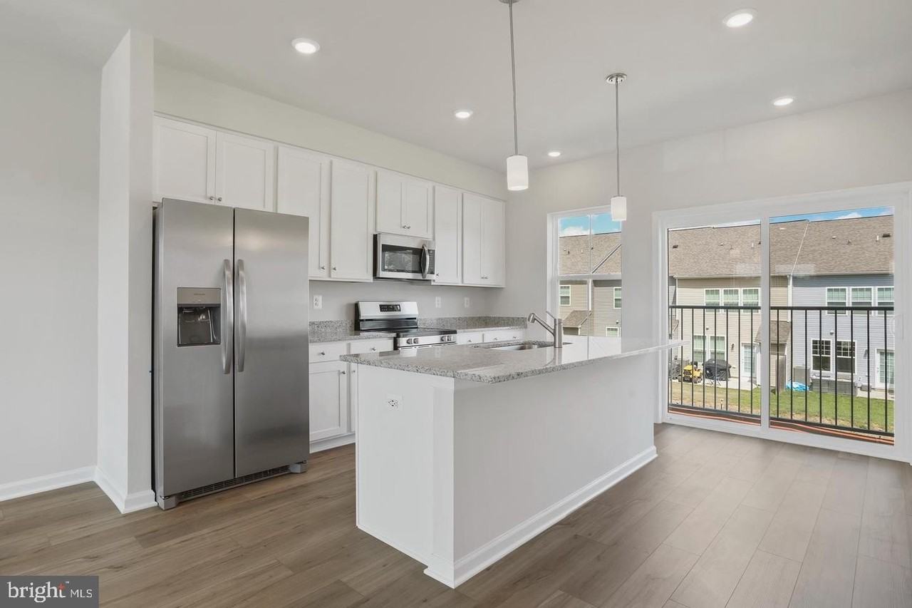 127 Kinkade Ct - Photo 6 of 29