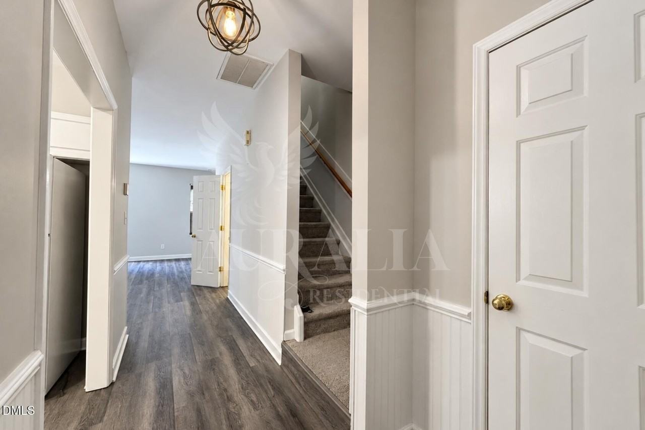 5804 Neuse Wood Dr - Photo 4 of 24