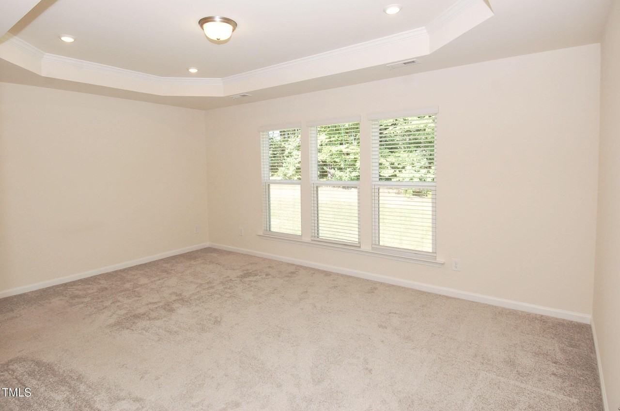 331 White Oak Ridge Dr - Photo 6 of 13
