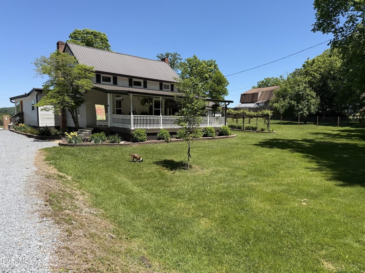 651 S Austin Springs Rd - Photo 2 of 35