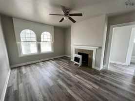 908 Denver St #A - Photo 1 of 1