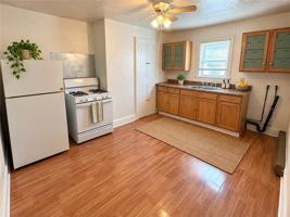 featured image of 117 Hall Ave
