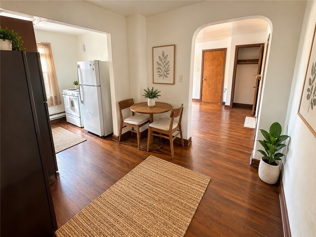 2909 Chartiers Ave - Photo 3 of 10