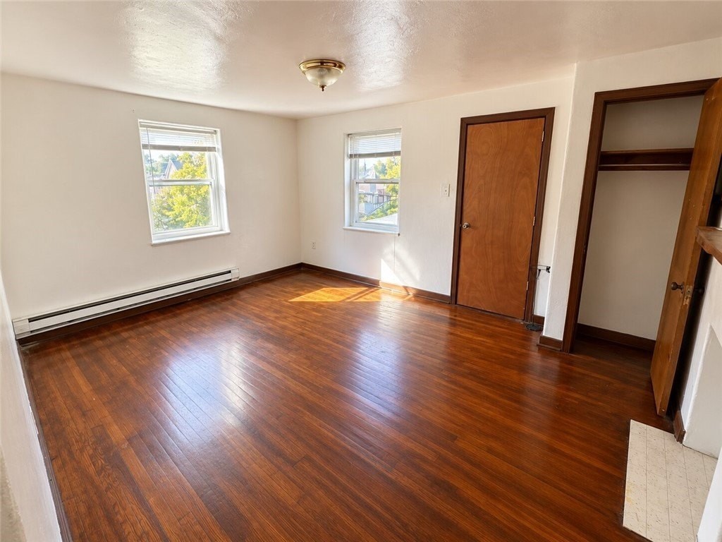 2909 Chartiers Ave - Photo 7 of 10