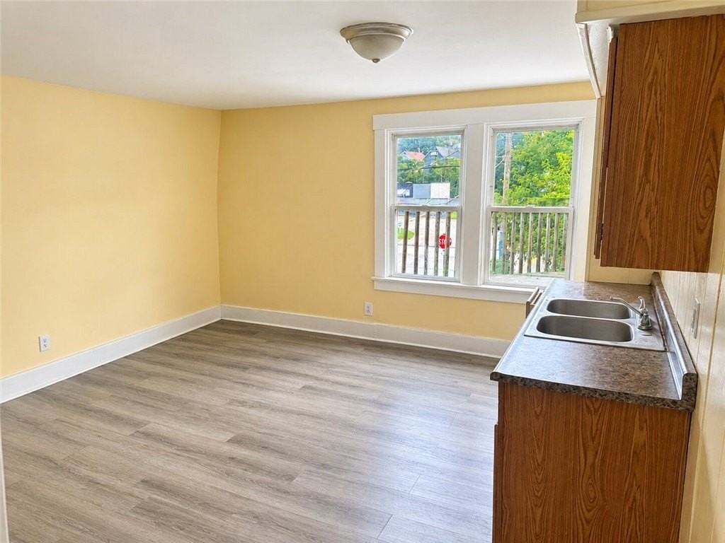 1538 5th Ave #3 - Photo 2 of 6