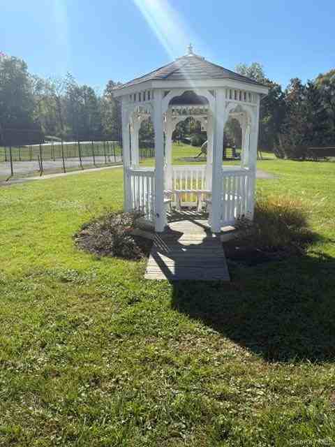 17 White Gate Dr - Photo 2 of 11