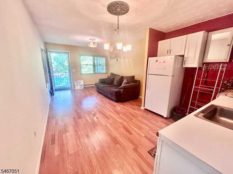 209 Unit E   Lake Shore North - Photo 6 of 13