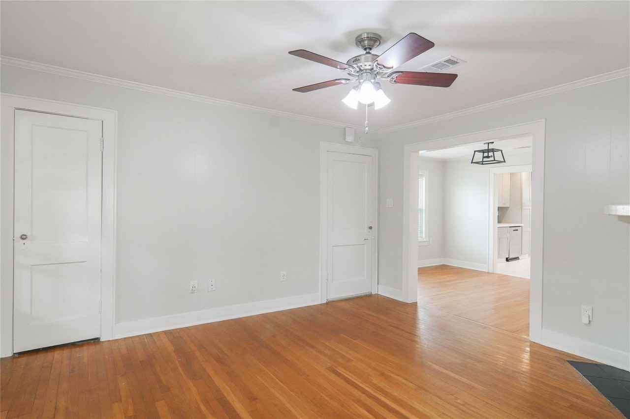 2148 Sul Ross St - Photo 6 of 24