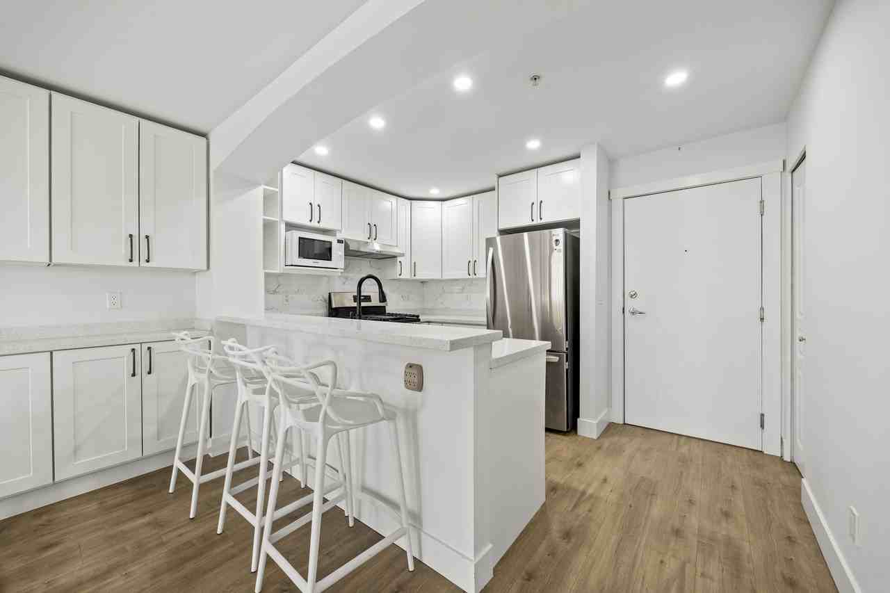 9339 University Crescent #308 - Photo 4 of 24