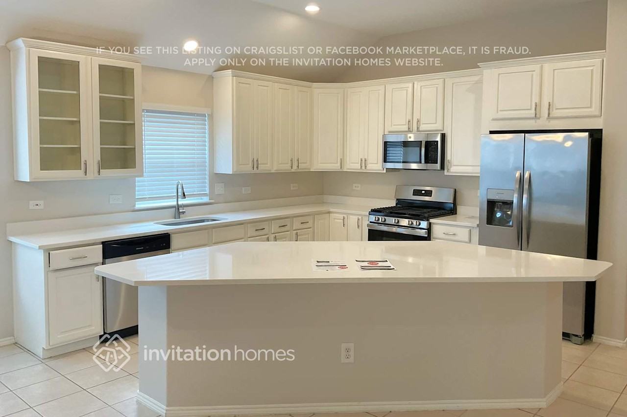 8008 Laurel Oak Dr - Photo 6 of 14