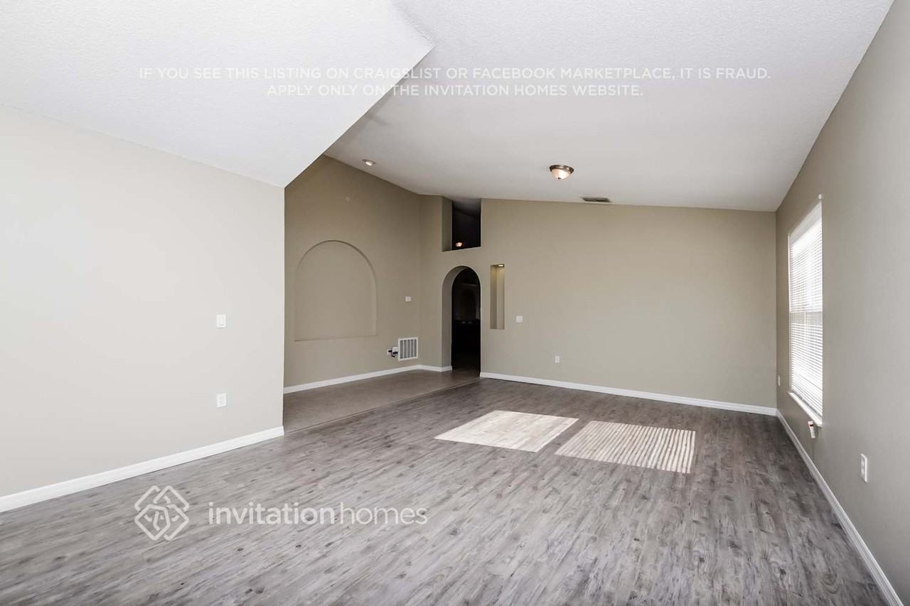 3232 Harpers Ferry Ct - Photo 3 of 21