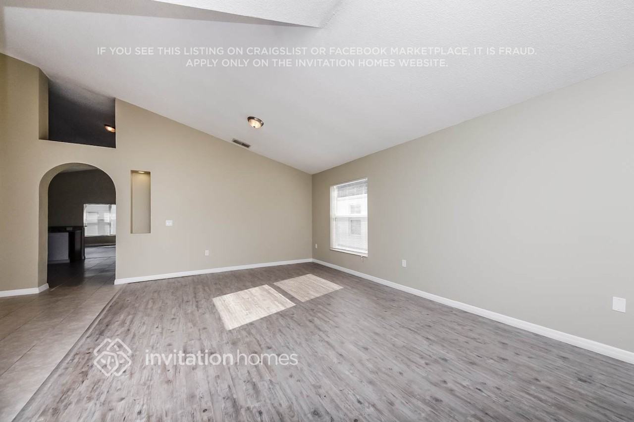 3232 Harpers Ferry Ct - Photo 6 of 21